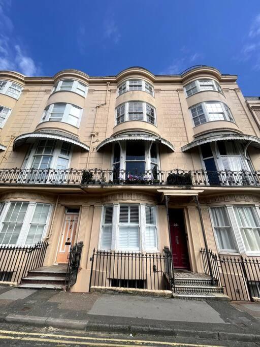 Cosy Home Away From Home. Brighton Eksteriør bilde